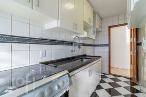 Image 7 - 899595