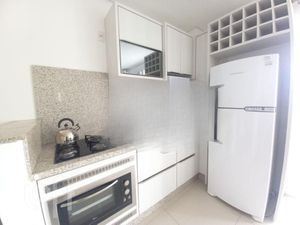 Image 10 - 899599