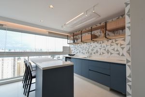 Image 10 - 899609
