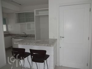 Image 3 - 899615