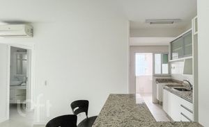 Image 3 - 899615