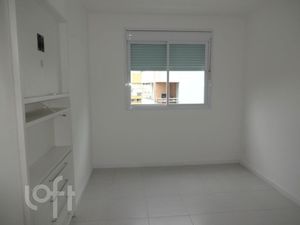 Image 8 - 899615