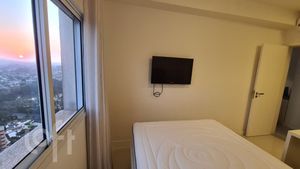 Image 8 - 899618