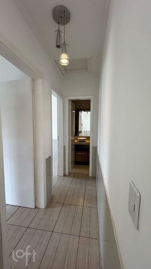 Image 10 - 899630
