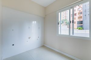 Image 19 - 899641