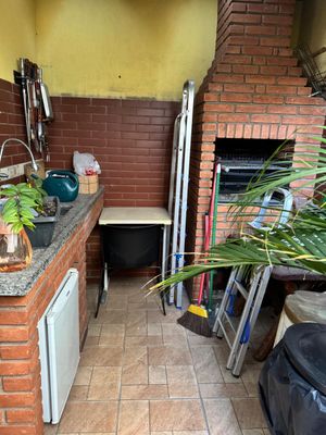 Image 12 - 899646