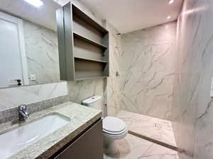 Image 8 - 899662