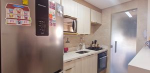 Image 12 - 899663