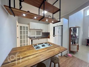 Image 6 - 899669