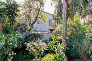 Image 43 - 899672