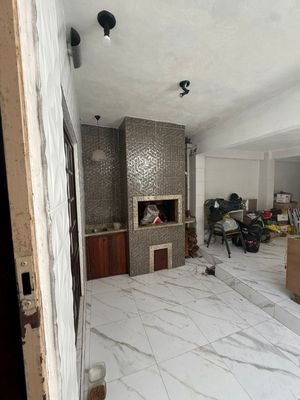 Image 19 - 899678