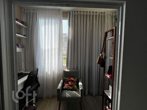 Image 6 - 899681