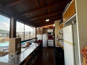 Image 9 - 899681