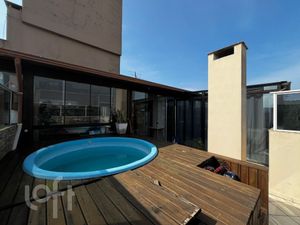 Image 13 - 899681