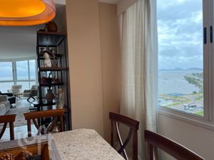 Image 7 - 899686