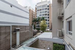 Image 30 - 899687