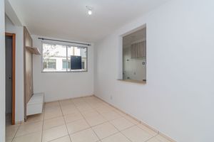 Image 3 - 899737