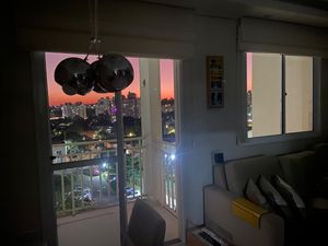Image 8 - 899738