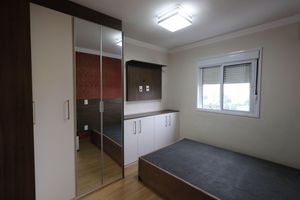 Image 18 - 899739