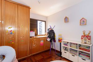 Image 36 - 899743