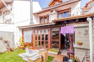 Image 8 - 899753