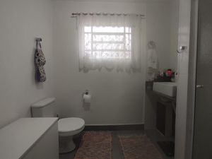 Image 8 - 899757