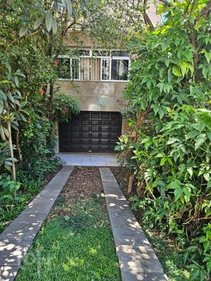 Image 16 - 899768