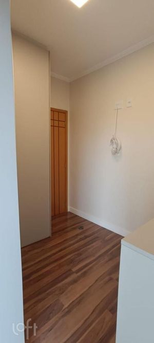 Image 11 - 899787