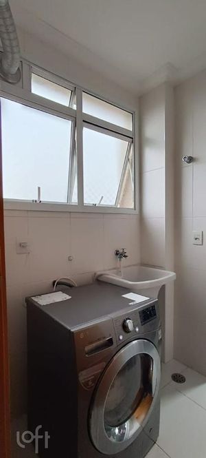 Image 18 - 899787