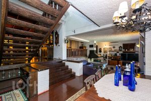 Image 6 - 899791