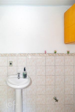 Image 13 - 899795