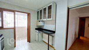 Image 6 - 899798