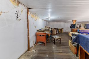 Image 7 - 899799