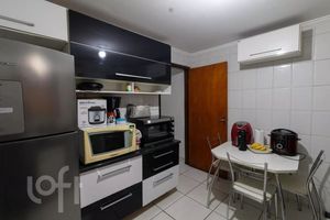 Image 3 - 899806