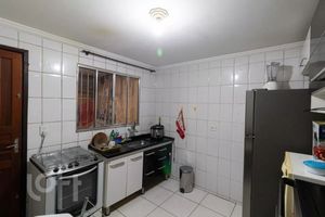 Image 1 - 899806