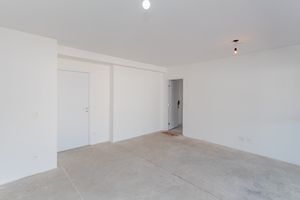 Image 9 - 899815