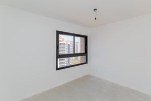 Image 19 - 899815