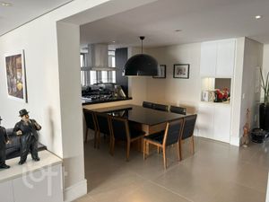 Image 2 - 899816