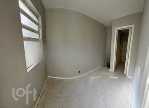 Image 17 - 899817