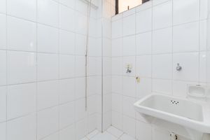 Image 13 - 899823