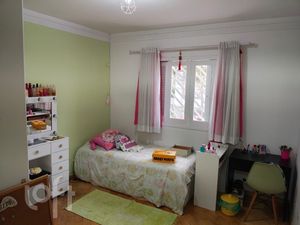 Image 13 - 899832