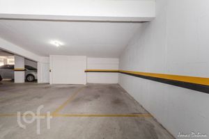 Image 48 - 899835