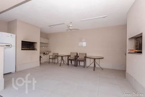 Image 38 - 899835