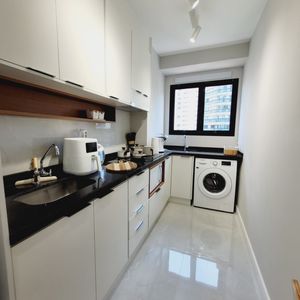 Image 3 - 899838