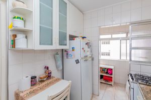 Image 22 - 899884