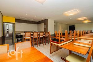 Image 19 - 899897