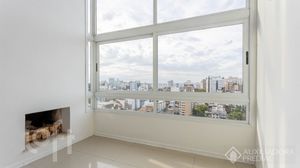 Image 5 - 899897