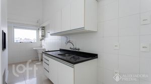 Image 8 - 899897