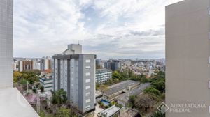 Image 21 - 899897