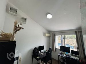 Image 8 - 899904